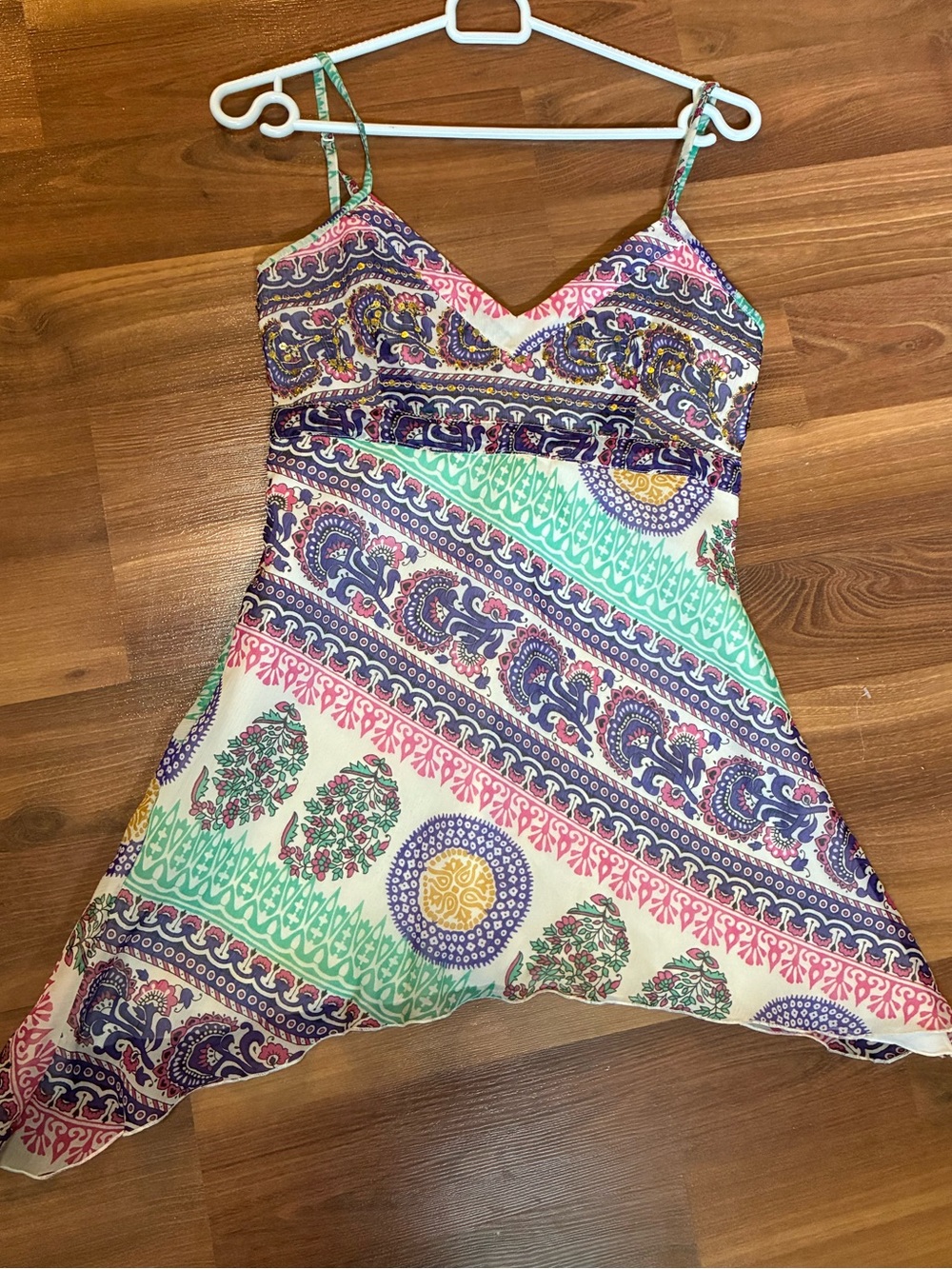 Vintage asymmetrical tank top with paisley print y2k